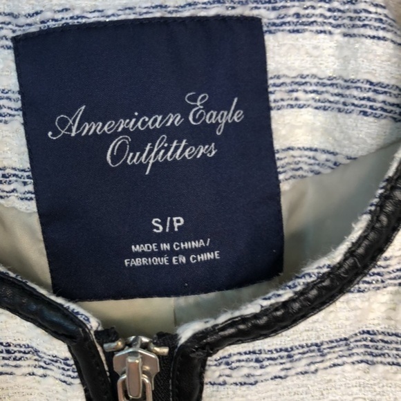 AMERICAN EAGLE | Women’s American Eagle Tweed Navy + Gold Sparkle Stripe Blazer - Picture 3 of 7